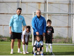 Sivasspor Teknik Direktörü Çalımbay, genç oyunculara şans vermeyi planlıyor