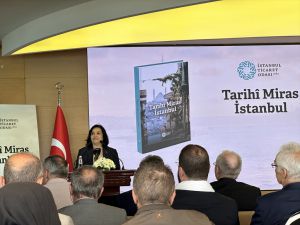 İstanbul'un değişimine ışık tutan "Tarihi Miras İstanbul" kitabı tanıtıldı