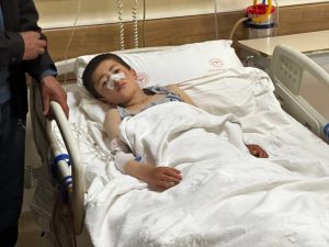 Tokat'ta ayı saldırısında yaralanan çocuğun hastanedeki tedavisi sürüyor