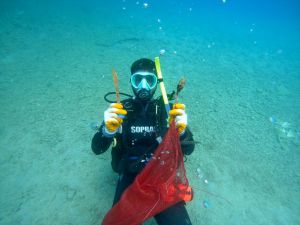 Fethiye'de deniz dibi ve koy temizliği yapıldı