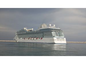 Antalya, lüks yolcu gemisi "Vista" ile gelen 1205 turisti ağırladı
