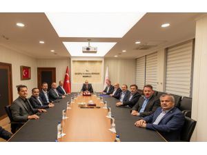 Memur-Sen'den Çalışma ve Sosyal Güvenlik Bakanı Işıkhan'a ziyaret