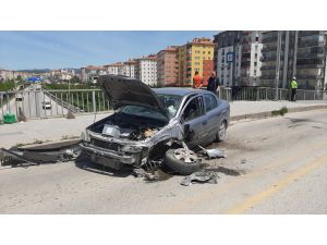 Çorum'da 4 aracın karıştığı zincirleme trafik kazasında 8 kişi yaralandı