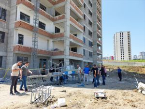 Samsun'da 22'inci kattan zemine düşen işçi hayatını kaybetti