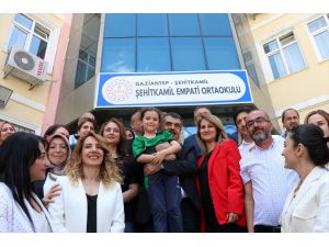Milli Eğitim Bakanı Tekin, Gaziantep'te ziyaretlerde bulundu