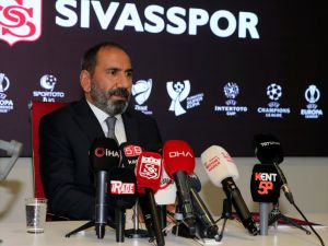 Sivasspor Kulübü Başkanı Otyakmaz, başkanlığa yeniden adaylığını açıkladı: