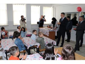 Doğu Anadolu'da öğrenciler karnelerini aldı