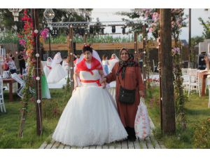 Antalya'da Down sendromlu 10 kadının düğün hayali gerçek oldu