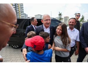 CHP Genel Başkanı Kılıçdaroğlu'ndan Babalar Günü'nde depremzede ailelere ziyaret