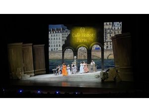 "Andrea Chenier" operası AKM'de sahnelendi
