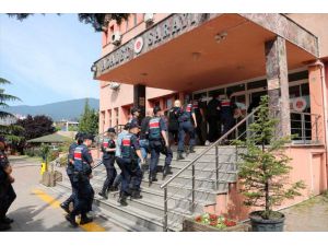 Karabük merkezli FETÖ operasyonunda yakalanan 13 şüpheliden 3'ü tutuklandı