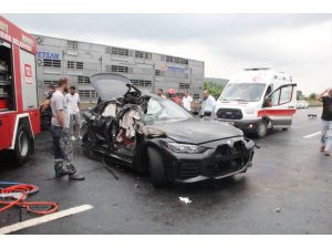 GÜNCELLEME - Kuzey Marmara Otoyolu'nda zincirleme kazada öğretim üyesi öldü, 2 kişi yaralandı