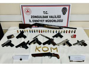 Zonguldak'ta silah ticareti yaptığı iddiasıyla 8 şüpheli yakalandı