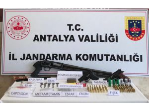 Antalya'da uyuşturucu operasyonunda 6 şüpheli yakalandı