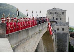 Milli Savunma Bakanlığı Mehteran Birliği tarihi Mostar Köprüsü'nde konser verdi