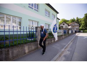 Dizdarevic, Srebrenitsa soykırımı kurbanları anısına Fransa'dan Bosna Hersek'e yürüyerek ulaştı