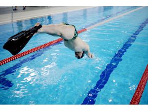Dünya şampiyonu paletli yüzmeci, Avrupa Şampiyonası'nda madalya peşinde