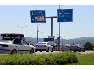 Muğla'da bayram tatili nedeniyle trafik yoğunluğu artıyor