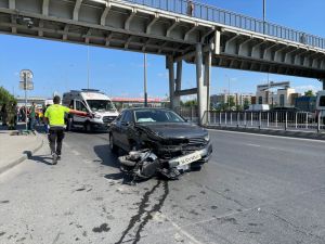 İstanbul'da zincirleme trafik kazasında 2 kişi yaralandı