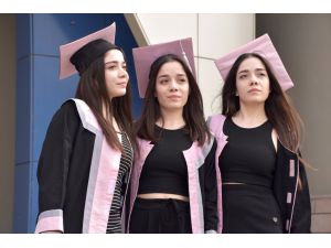 Üniversiteyi dereceyle bitiren üçüz kız kardeşler öğretmen olmak istiyor