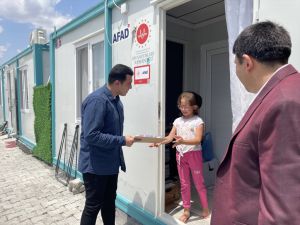 Malatya'da depremzede çocuklar sevindirildi