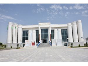 Türkmenistan'ın “Arkadağ” şehrine Türk Dünyası Şehircilik Özel Ödülü verildi