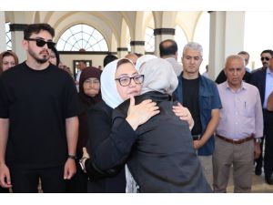 Gaziantep Büyükşehir Belediye Başkanı Şahin'in babasının cenazesi toprağa verildi