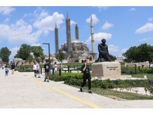 Kırkpınar'a olan ilgi turizmcileri sevindirdi