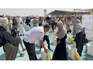 Hak İnsani Yardım Derneği Yemen'de temiz su ve gıda yardımı yaptı