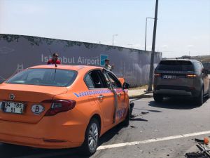 Arnavutköy'deki trafik kazasında 3 kişi yaralandı