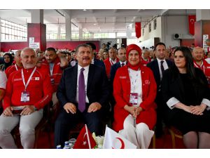 Sağlık Bakanı Koca Türkiye Kızılay Derneğinin Olağanüstü Genel Kuruluna katıldı: