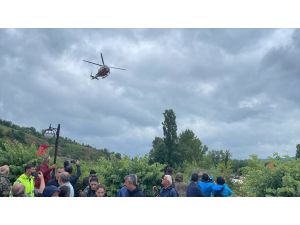 GÜNCELLEME - Bartın'da sel nedeniyle sanayi sitesinde mahsur kalan işçiler helikopterle tahliye edildi