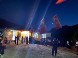 Şehit Piyade Sözleşmeli Er Taş'ın, Kahramanmaraş'taki ailesine şehadet haberi verildi