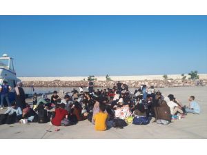 Çanakkale açıklarında 144 düzensiz göçmen yakalandı