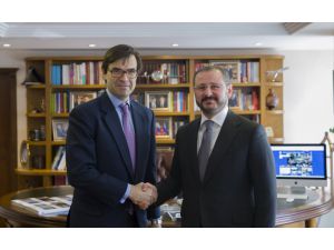 İspanya'nın Ankara Büyükelçisi González-Barba AA'yı ziyaret etti