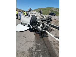 Erzurum'da iki otomobilin karıştığı kazada 1 kişi öldü, 7 kişi yaralandı