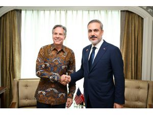 Dışişleri Bakanı Fidan, ABD'li mevkidaşı Blinken ile Cakarta'da görüştü