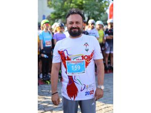 8. Uluslararası Edirne Maratonu'nda dereceye giren sporculara ödülleri verildi