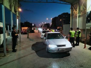 Mersin'de 12 düzensiz göçmen yakalandı
