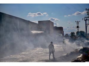 GÜNCELLEME - Eskişehir'de palet fabrikasında başlayıp depoya sıçrayan yangın kontrol altına alındı