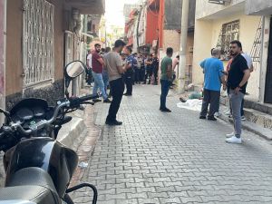 Adana'da silahlı saldırıya uğrayan kişi hayatını kaybetti