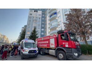 Diyarbakır'da bir evde çıkan yangında 3'ü çocuk 5 kişi dumandan etkilendi