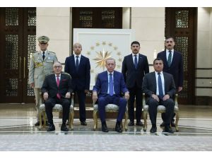 Cezayir'in Ankara Büyükelçisi Belani, Cumhurbaşkanı Erdoğan'a güven mektubu sundu