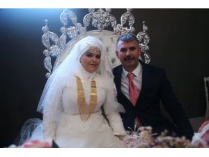 Hayallerindeki düğünü 16 yıl sonra yaptılar