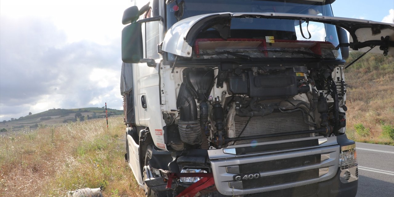 Samsun'da trafik kazasında 5 kişi yaralandı