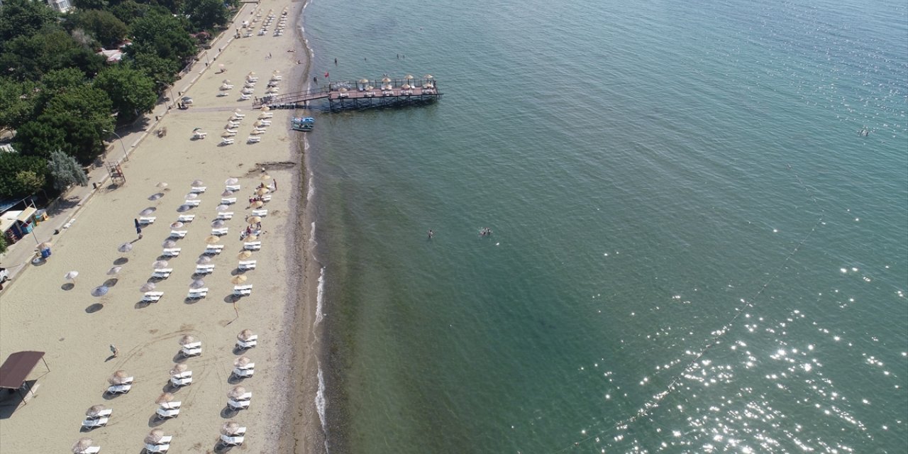 Şarköy mavi bayraklı plaj ve ormanlarıyla doğayla iç içe tatil imkanı sunuyor