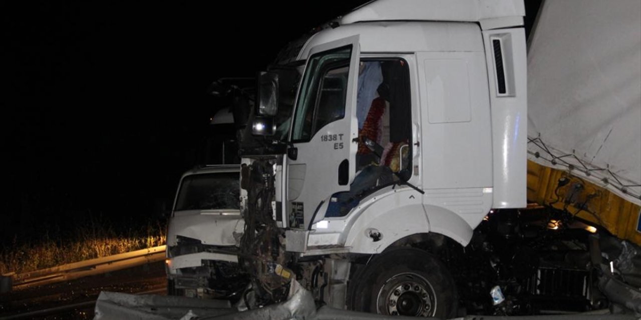 Afyonkarahisar'da görevi esnasında kamyonetin çarptığı jandarma astsubay kıdemli çavuş hayatını kaybetti