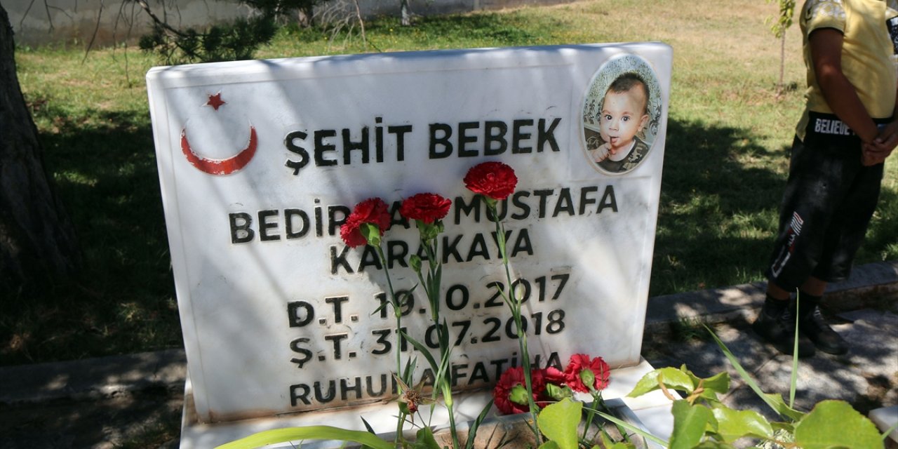 Teröristlerin katlettiği şehit Bedirhan bebek ve annesi Sivas'ta anıldı