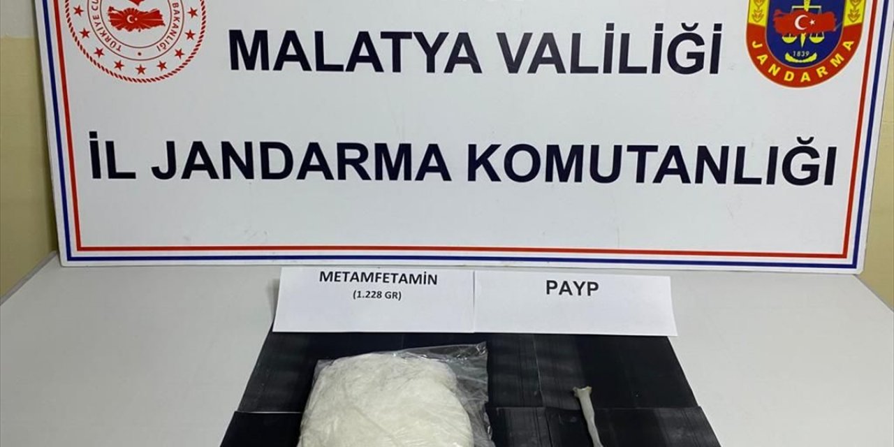 Malatya'da uyuşturucu operasyonunda 3 zanlı tutuklandı