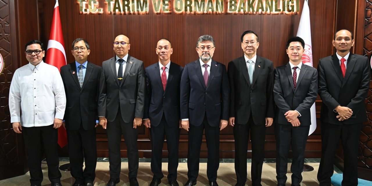 Bakan Yumaklı, ASEAN Ankara Grubu büyükelçileri ve maslahatgüzarlarını kabul etti